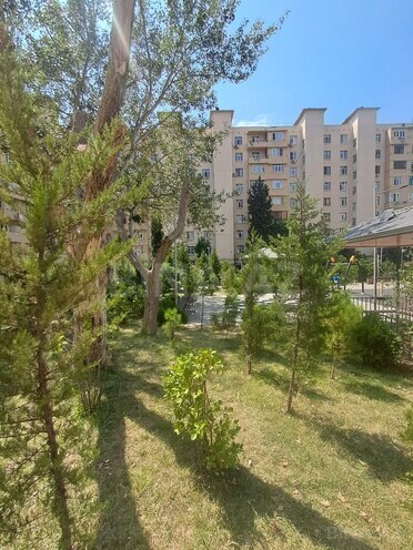 Продаётся 3-комн. вторичка 80 м², м. Ази Асланов, photo 1 from 24