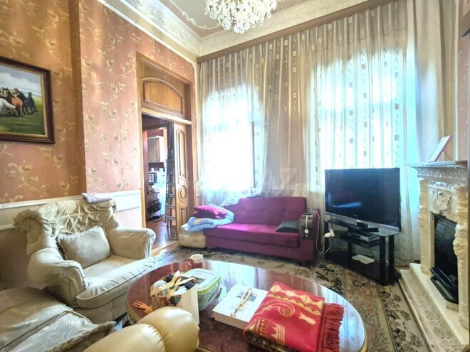 Satılır 3 otaqlı köhnə tikili 108 m², Sahil m., photo 6 from 18