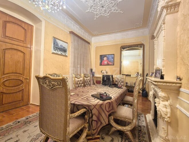 Satılır 3 otaqlı köhnə tikili 108 m², Sahil m., photo 3 from 18