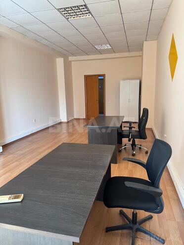 İcarəyə verilir 4 otaqlı ofis 220 m², 28 May m., photo 19 from 28