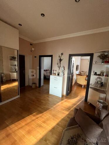 Satılır 2 otaqlı köhnə tikili 65 m², Nizami m., photo 3 from 13