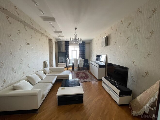 İcarəyə verilir 3 otaqlı yeni tikili 130 m², İnşaatçılar m., photo 1 from 9