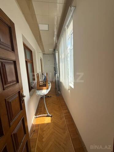 Продаётся 5-комн. вторичка 120 м², м. Нефтчиляр, photo 20 from 24