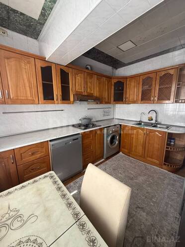 Продаётся 5-комн. вторичка 120 м², м. Нефтчиляр, photo 14 from 24