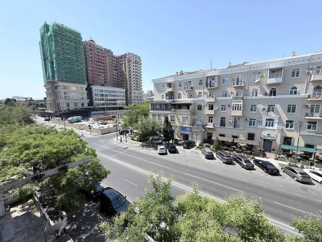 İcarəyə verilir 3 otaqlı köhnə tikili 95 m², Elmlər Akademiyası m., photo 1 from 15