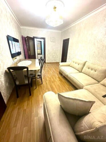 Продаётся 4-комн. вторичка 100 м², пос. Бакиханова, photo 1 from 18