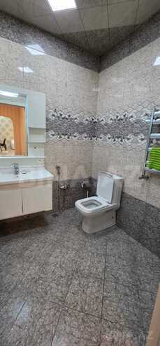 Сдаётся 2-комн. новостройка 109 м², м. 8 ноября, photo 13 from 14