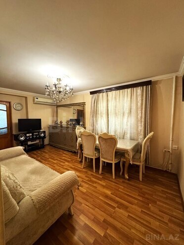 Satılır 3 otaqlı köhnə tikili 60 m², 28 May m., photo 1 from 10
