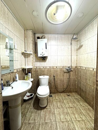 Satılır 3 otaqlı köhnə tikili 60 m², 28 May m., photo 8 from 10