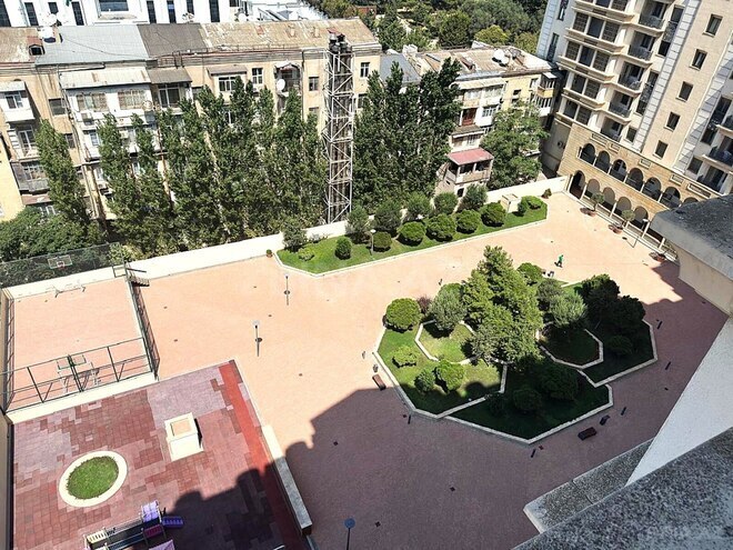 Продаётся 5-комн. новостройка 280 м², м. Низами, photo 21 from 23