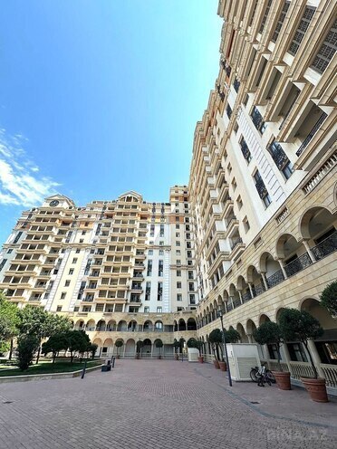 Продаётся 5-комн. новостройка 280 м², м. Низами, photo 1 from 23