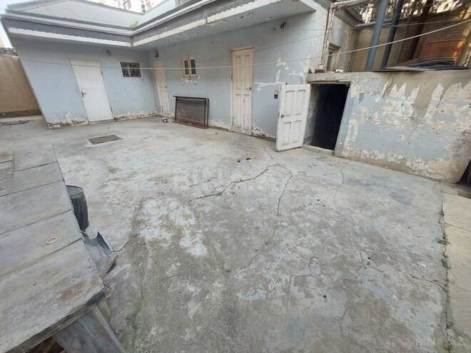 Satılır 9 otaqlı həyət evi/bağ evi 400 m², Qaraçuxur q., photo 27 from 28