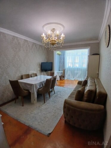 Satılır 2 otaqlı köhnə tikili 55 m², photo 1 from 23