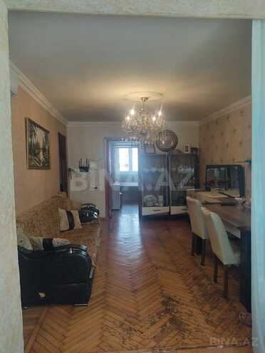 Продаётся 3-комн. вторичка 65 м², м. Ази Асланов, photo 7 from 13