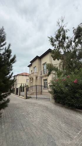 Satılır 7 otaqlı həyət evi/bağ evi 330 m², Sea Breeze q., photo 1 from 6