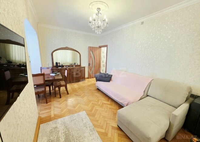 Продаётся 2-комн. вторичка 70 м², м. Мемар Аджеми, photo 4 from 12