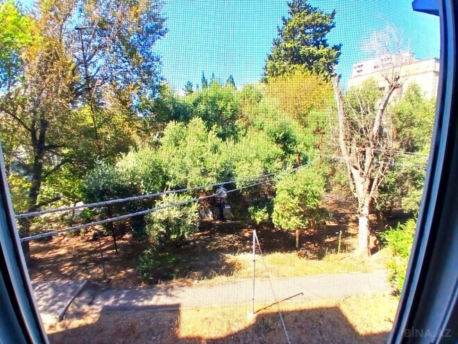 Satılır 3 otaqlı köhnə tikili 70 m², Qara Qarayev m., photo 25 from 29