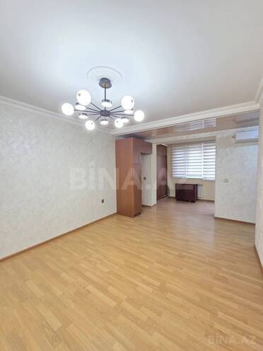 Satılır 3 otaqlı köhnə tikili 65 m², Elmlər Akademiyası m., photo 3 from 14