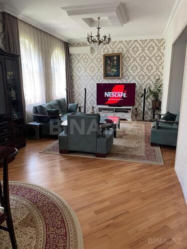 Продаётся 6-комн. дом/дача 200 м², м. Насими, photo 1 from 19