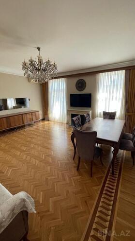 İcarəyə verilir 3 otaqlı köhnə tikili 100 m², İçəri Şəhər m., photo 3 from 12
