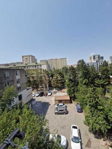 Satılır 2 otaqlı köhnə tikili 50 m², İnşaatçılar m., photo 7 from 10
