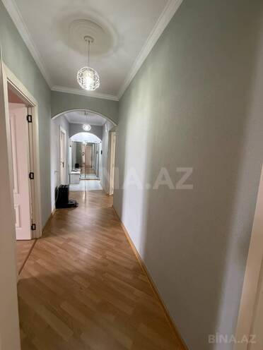 Satılır 4 otaqlı köhnə tikili 110 m², Qara Qarayev m., photo 17 from 21