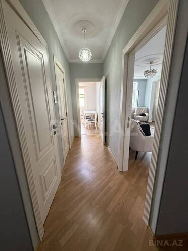 Satılır 4 otaqlı köhnə tikili 110 m², Qara Qarayev m., photo 18 from 21