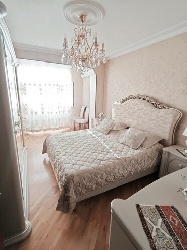 Продаётся 3-комн. вторичка 85 м², м. Кара Караев, photo 1 from 22