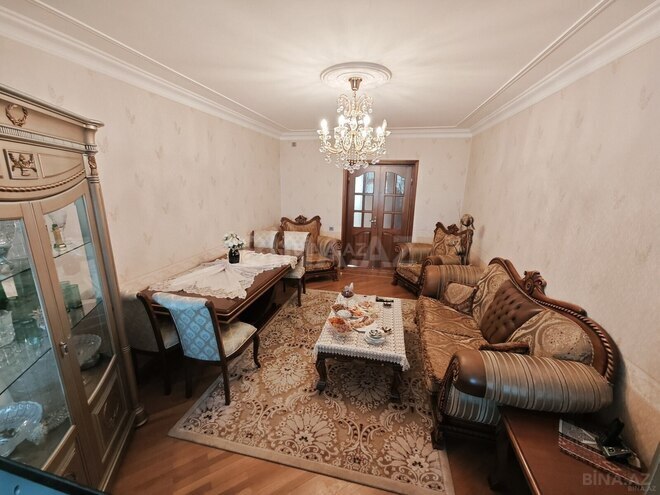 Продаётся 3-комн. вторичка 85 м², м. Кара Караев, photo 4 from 22