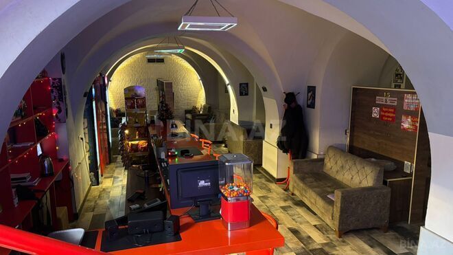 İcarəyə verilir  obyekt 300 m², 28 May m., photo 1 from 18