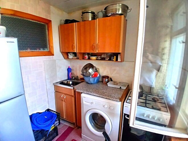 Satılır 1 otaqlı köhnə tikili 35 m², Qara Qarayev m., photo 11 from 23