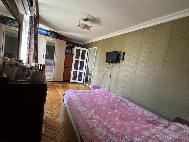 Satılır 3 otaqlı köhnə tikili 45 m², İnşaatçılar m., photo 8 from 12