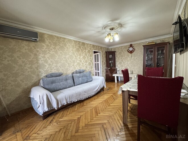 Satılır 3 otaqlı köhnə tikili 45 m², İnşaatçılar m., photo 3 from 12