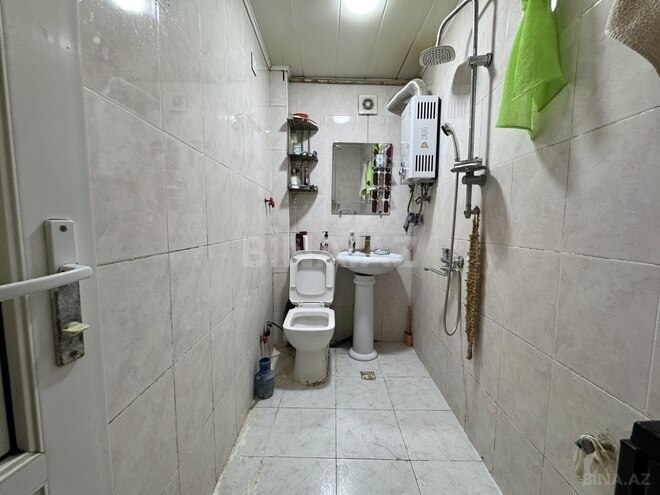 Satılır 3 otaqlı köhnə tikili 45 m², İnşaatçılar m., photo 11 from 12