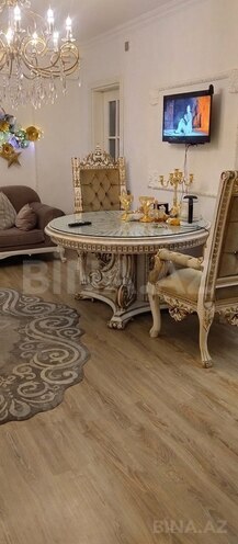 Продаётся 3-комн. вторичка 65 м², м. Гянджлик, photo 1 from 12