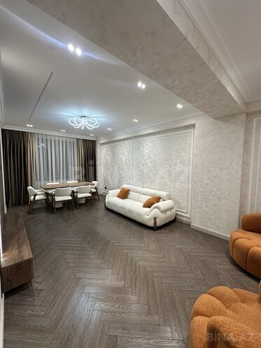 Продается 3-комн. новостройка 140 м², Насиминский  р., photo 1 from 15