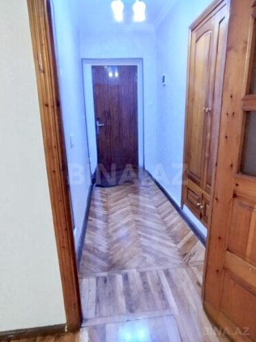Satılır 2 otaqlı köhnə tikili 55 m², İnşaatçılar m., photo 8 from 11