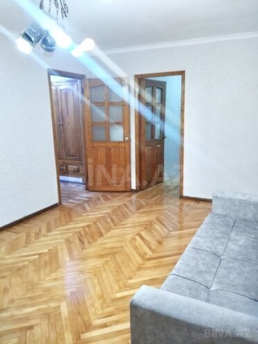 Satılır 2 otaqlı köhnə tikili 55 m², İnşaatçılar m., photo 4 from 11