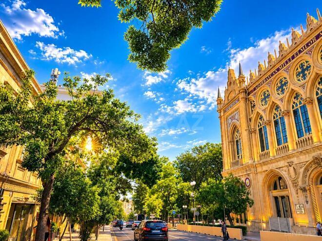 Продаётся  объект 200 м², м. Ичеришехер, photo 1 from 29