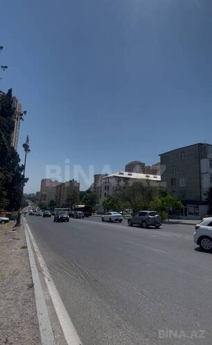 Продаётся 3-комн. вторичка 60 м², м. Иншаатчылар, photo 1 from 11