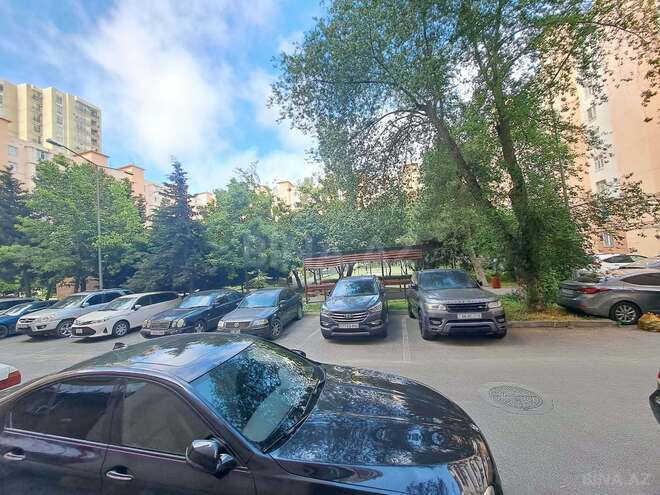 Продаётся 2-комн. вторичка 60 м², м. Ази Асланов, photo 11 from 14
