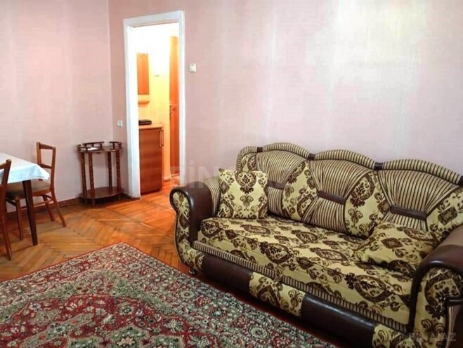 Продаётся 2-комн. вторичка 50 м², м. Нефтчиляр, photo 3 from 17
