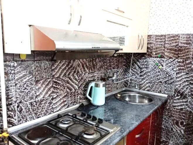 Продаётся 2-комн. вторичка 50 м², м. Нефтчиляр, photo 13 from 17