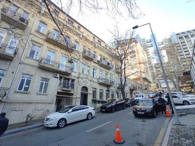 Сдаётся 2-комн. вторичка 70 м², м. Ичеришехер, photo 14 from 21
