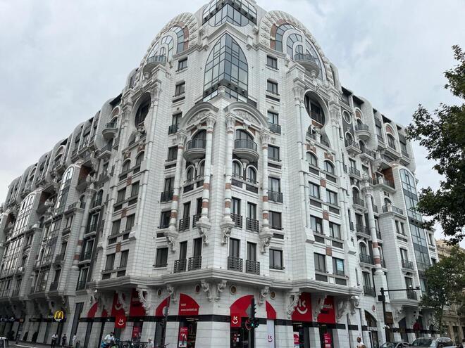 Продаётся 4-комн. новостройка 246 м², м. Сахил, photo 1 from 13