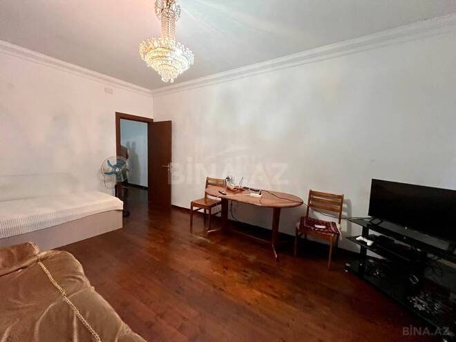 Satılır 2 otaqlı köhnə tikili 65 m², Gənclik m., photo 3 from 23