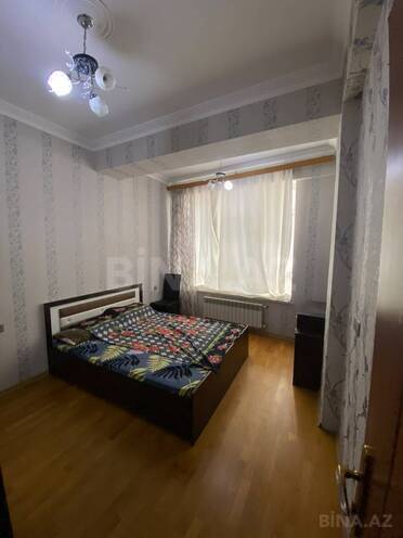 Сдаётся 3-комн. новостройка 130 м², м. Низами, photo 13 from 27