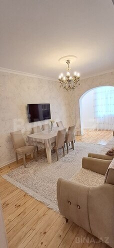 Satılır 2 otaqlı yeni tikili 60 m², 8-ci mikrorayon q., photo 1 from 15