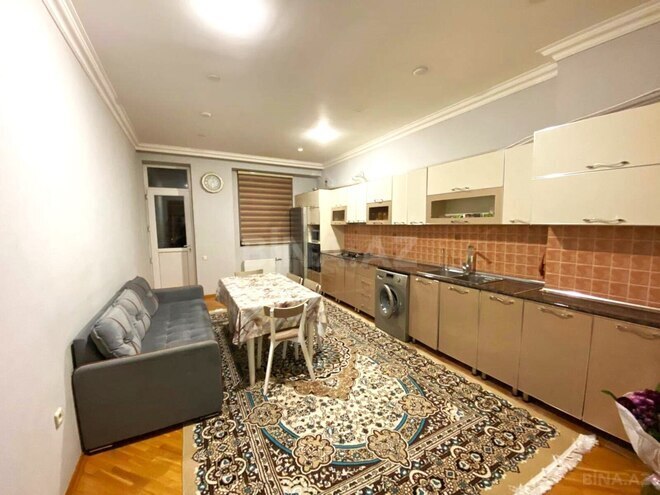 Сдаётся 4-комн. новостройка 150 м², м. Иншаатчылар, photo 11 from 16