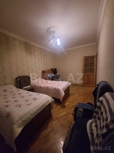 Продаётся 3-комн. вторичка 85 м², м. Нефтчиляр, photo 5 from 12